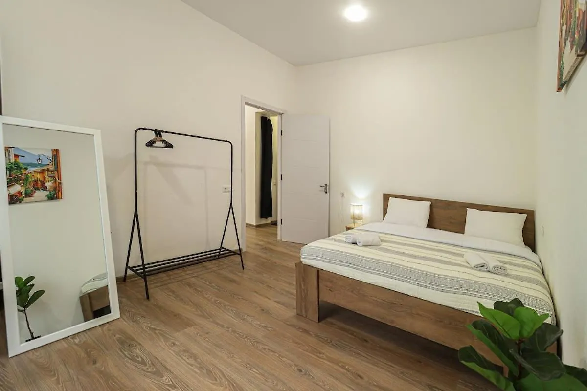 Cozy Central Apartment By Wehost Tbilisi Georgia